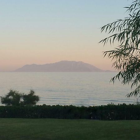 Villa Sea Esta Marónia Buitenkant foto