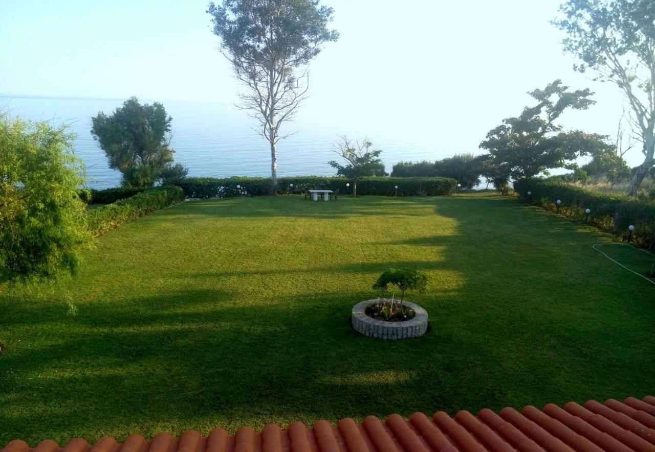 Villa Sea Esta Marónia Buitenkant foto
