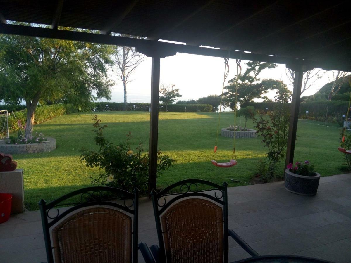 Villa Sea Esta Marónia Buitenkant foto